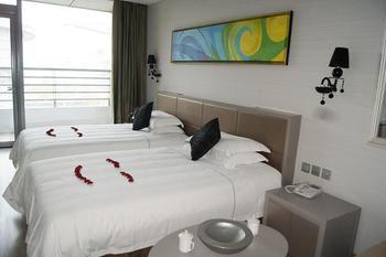 Century Sailboat Apartment Hotel Rizhao Exteriör bild